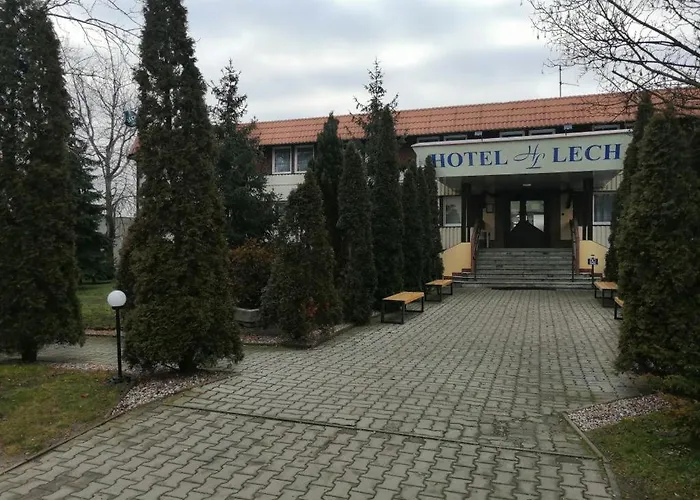 Lech Hotel 2*